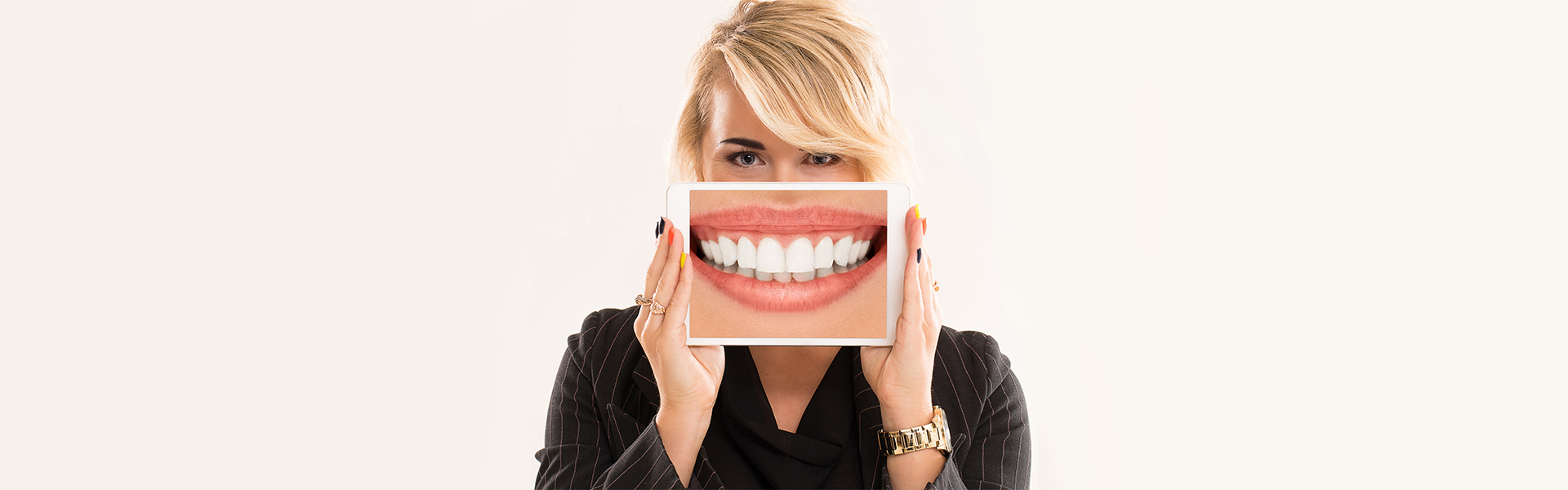 Pros & Cons of Smile Makeovers: What You Need to Know
